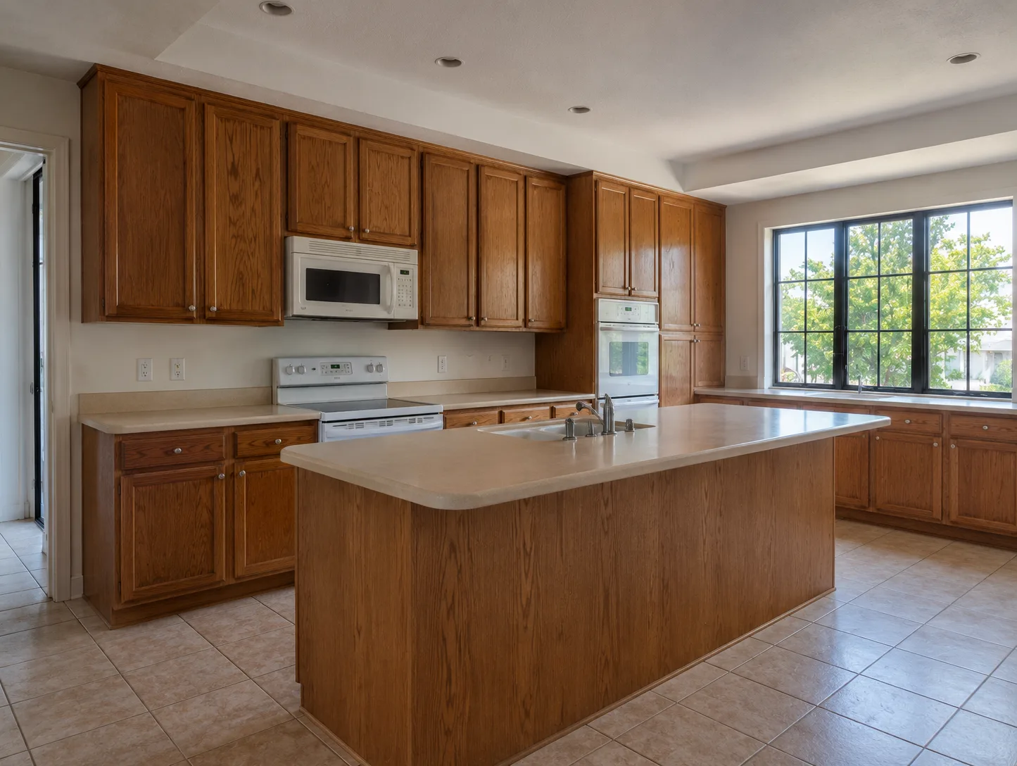 Outdated kitchen before renovation